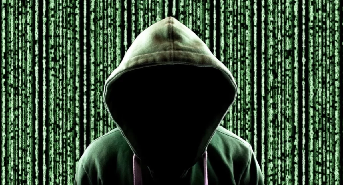 Życie miasta, Uwaga fałszywe wiadomości podszywające - zdjęcie, fotografia