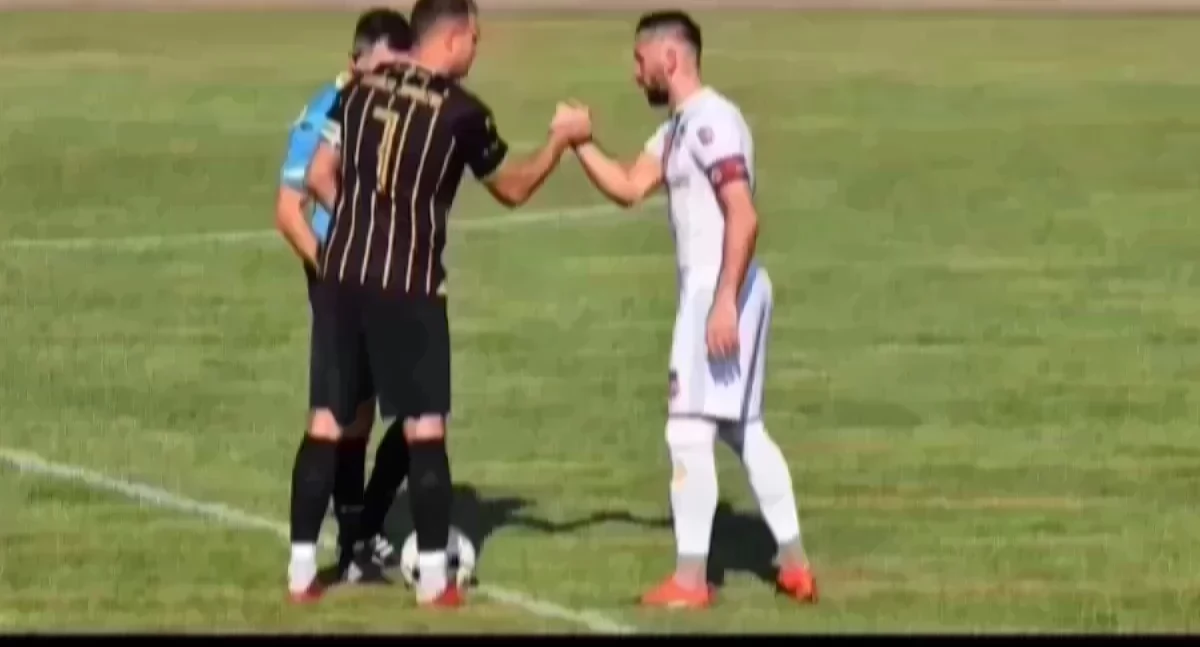 Życie miasta, Wyniki piłkarskich drużyn Jaworzna ostatniej kolejce listopada - zdjęcie, fotografia