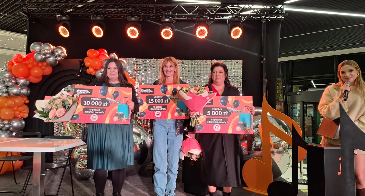 Życie miasta, Galeria Galena świętowała urodziny wiemy wygrał konkurs urodzinowy - zdjęcie, fotografia