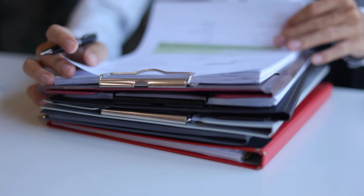 Informator / Materiały zewnętrzne , prowadzić ewidencję środków trwałych błędów - zdjęcie, fotografia