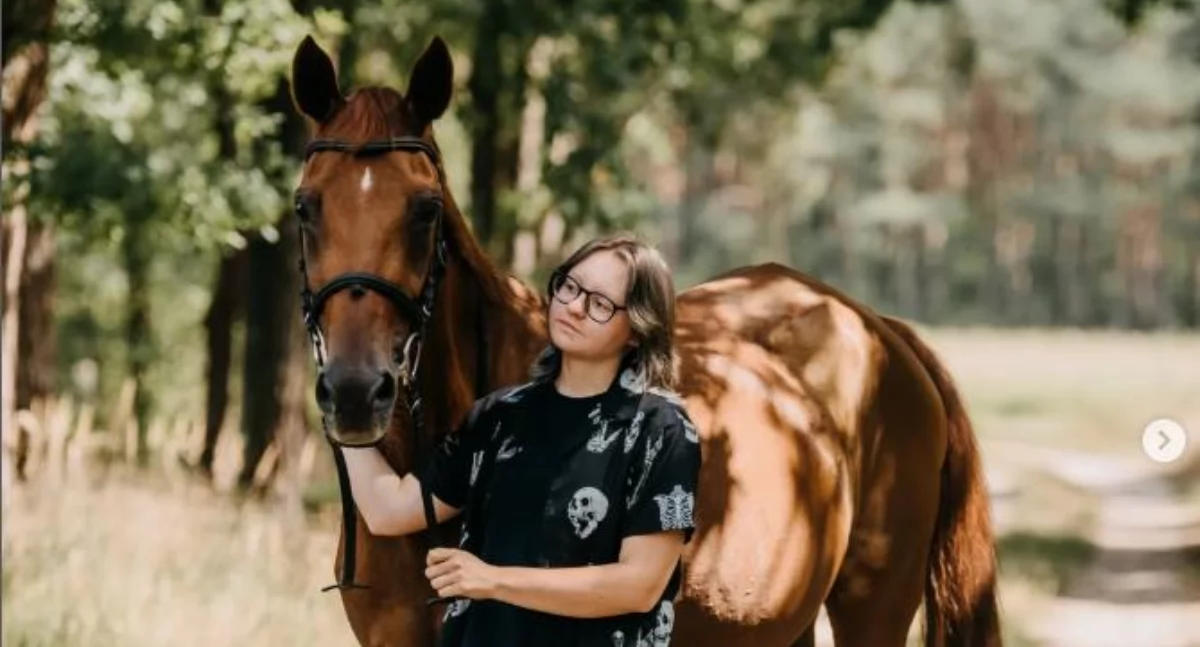 Ludzie, Piechuta daję łatwo wygraną” - zdjęcie, fotografia