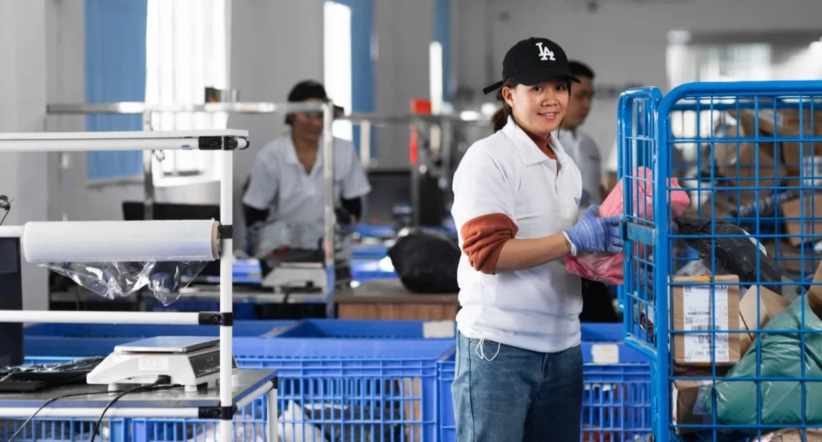 Informator / Materiały zewnętrzne , blogerzy resellerzy mogą tanio bezpiecznie zamawiać towary potrzeby contentu - zdjęcie, fotografia