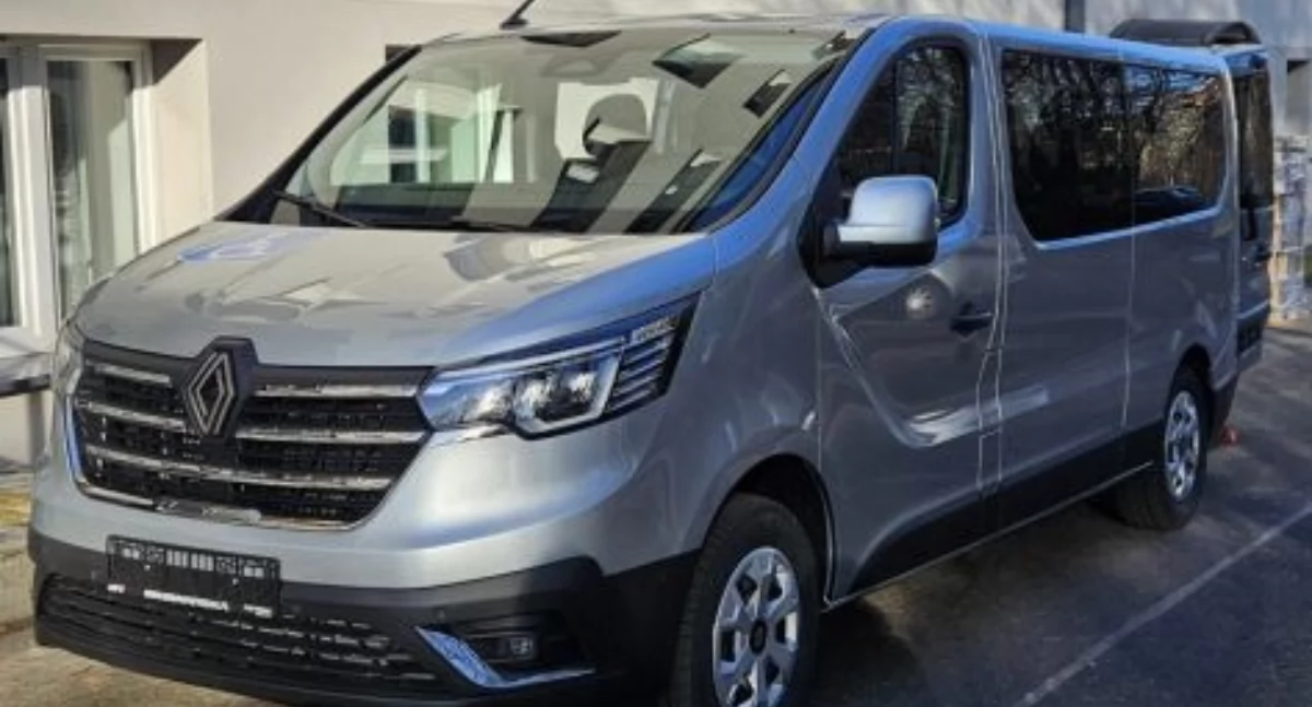 Nowy samochód dla DPS. Fot. UM Jaworzno