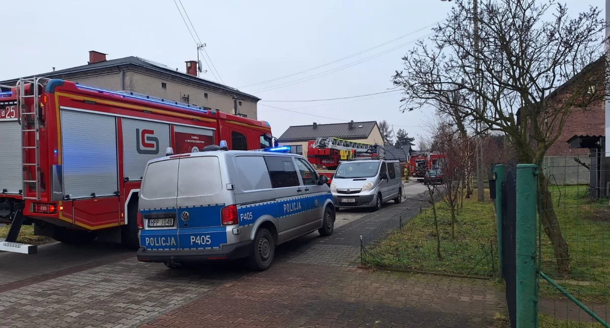 Interwencja służ ratunkowych na ulicy Grota-Roweckiego