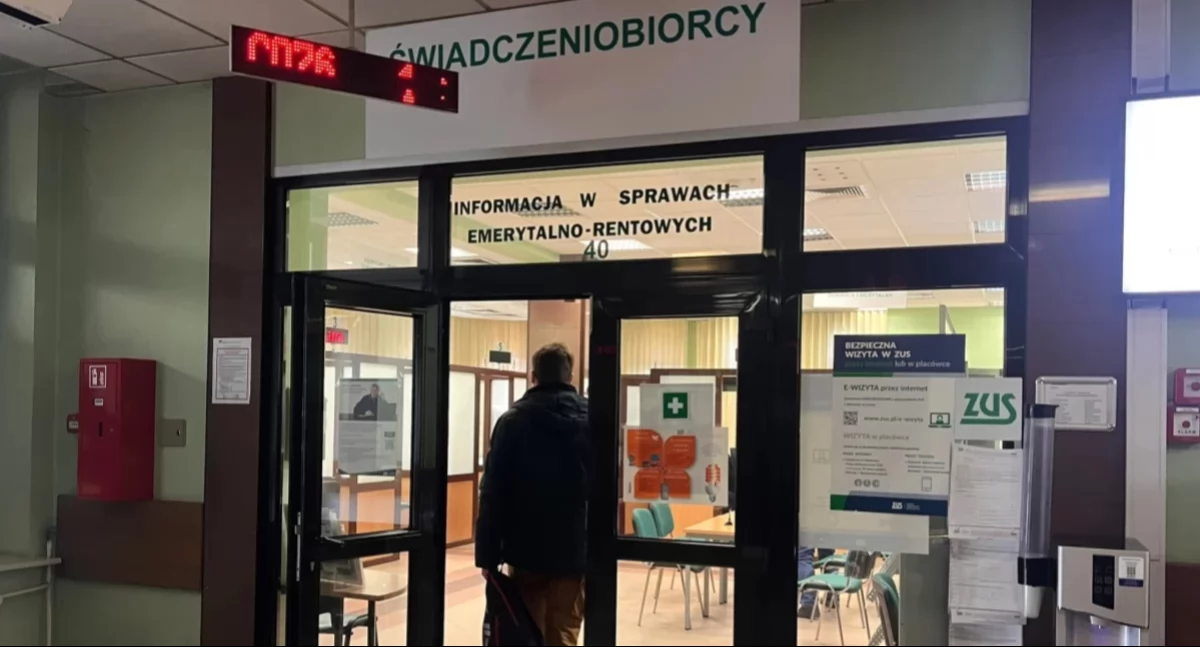 Życie miasta, Konto płatnika nowemu - zdjęcie, fotografia