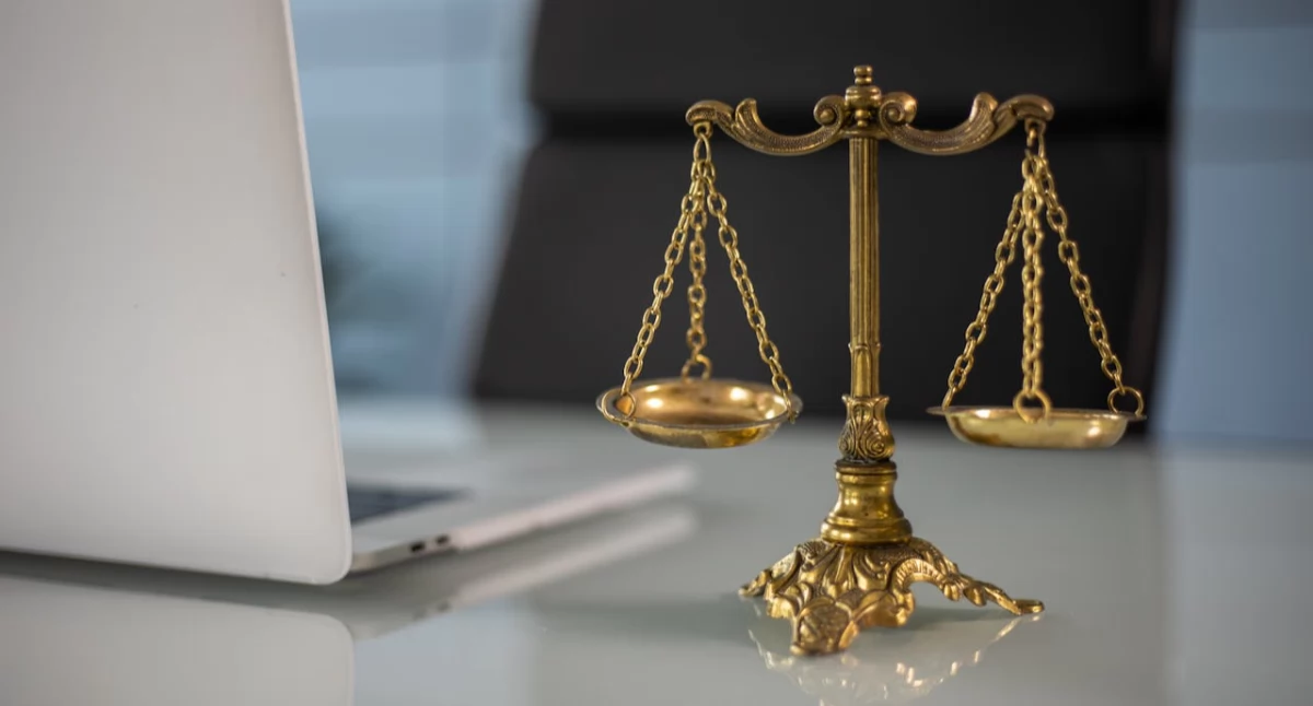 Życie miasta, rozpoznać kancelarię prawną która rozumie biznes - zdjęcie, fotografia