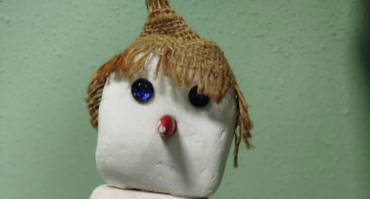 WOŚP, Marmurowy bałwanek akcję WOŚP - zdjęcie, fotografia