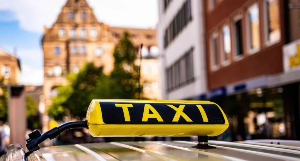 Informator / Materiały zewnętrzne , bezpiecznie podróżować taksówką Porady dobrataxi - zdjęcie, fotografia