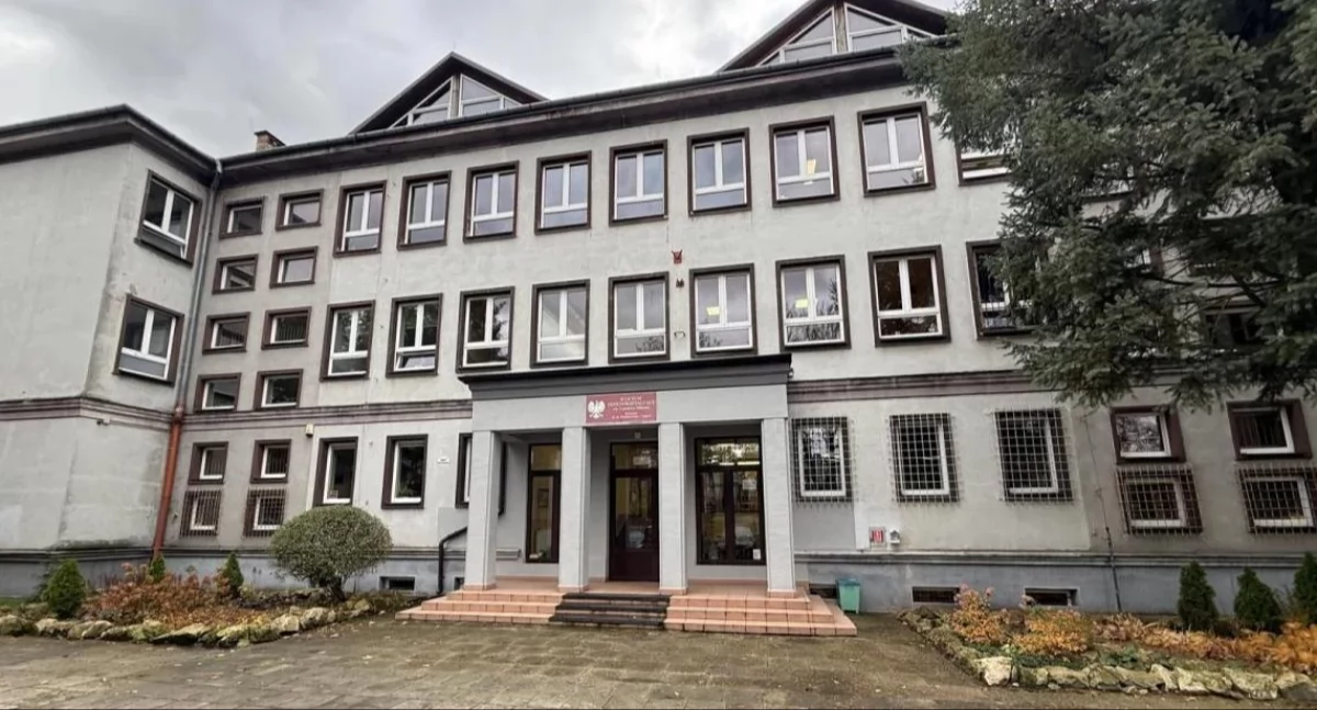 Życie miasta, Ponad wyposażenie szkół Jaworznie - zdjęcie, fotografia