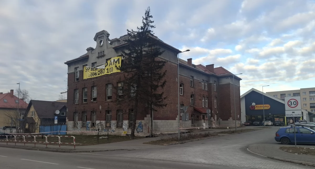 Budynek dawnej Szkoły Podstawowej nr 6 w Jaworznie