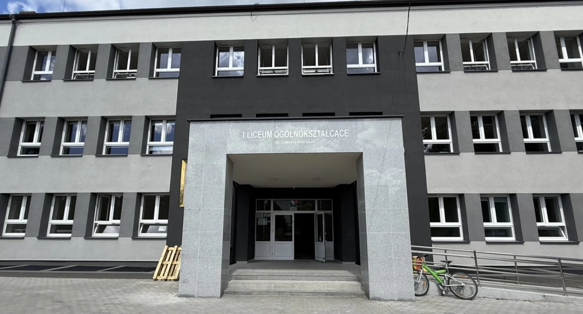 Edukacja, Jaworzno projekcie grantem Fundacji ORLEN Młodzież weźmie udział debatach oksfordzkich - zdjęcie, fotografia