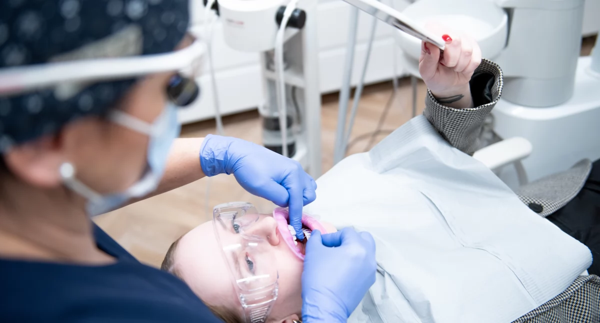 Informator / Materiały zewnętrzne , rzeczy które warto wiedzieć higienizacji implantach tylko przed zabiegiem - zdjęcie, fotografia