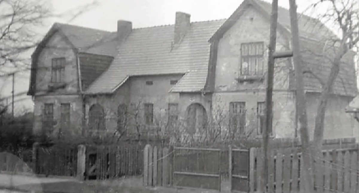 Dom na Chrustach, w którym moi dziadkowie mieszkali przez wiele lat, do początku lat 80. XX wieku (MMJ)