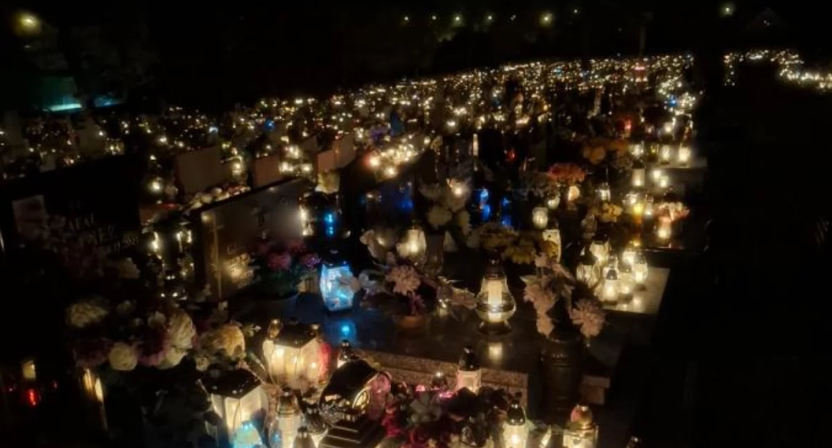 Cmentarz parafialny w Jeleniu