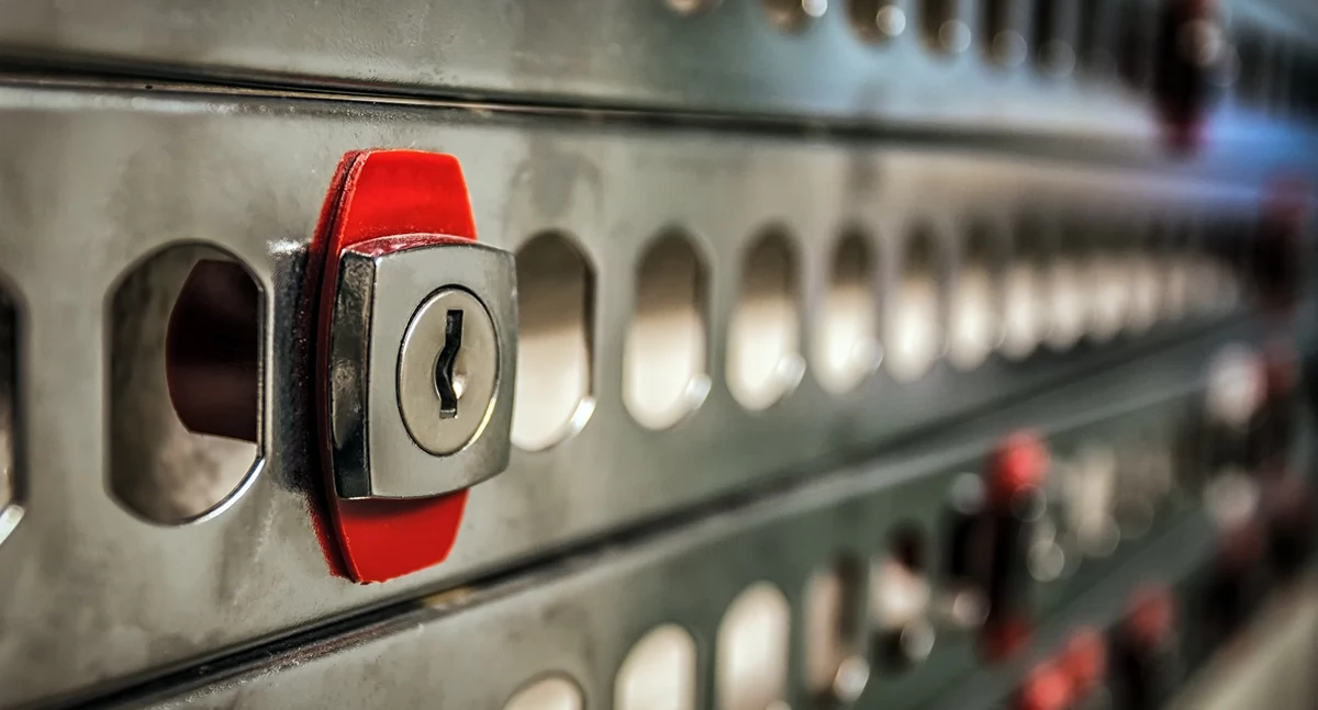 Informator / Materiały zewnętrzne , System Lockout/Tagout (LOTO) praktyce Najlepsze rozwiązania błędy wdrożeniowe - zdjęcie, fotografia