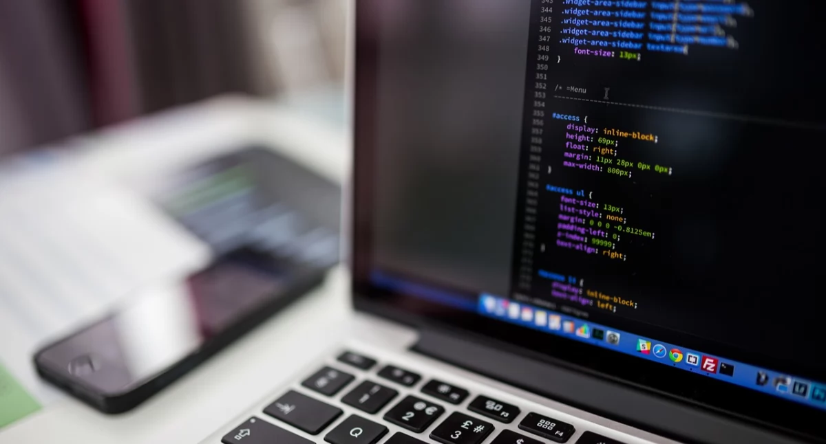 Życie miasta, Zaległa składka wyśle wiadomość - zdjęcie, fotografia