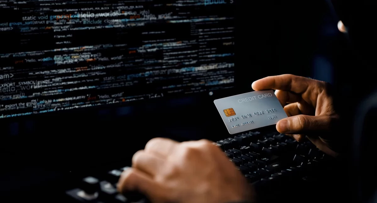 Życie miasta, metody oszustw finansowych Przestępcy podszywają instytucje bankowe - zdjęcie, fotografia