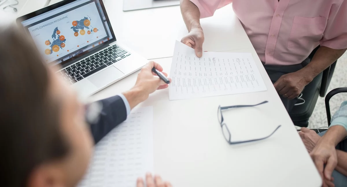 Informator / Materiały zewnętrzne , Kiedy warto skorzystać opinii doradcy celnego przed podpisaniem kontraktu zagranicznego - zdjęcie, fotografia