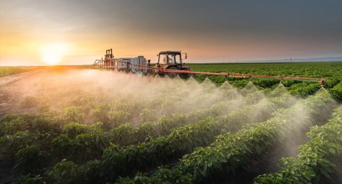 Informator / Materiały zewnętrzne , Opryskiwacz polowy dużego areału jakie parametry patrzeć najpierw - zdjęcie, fotografia
