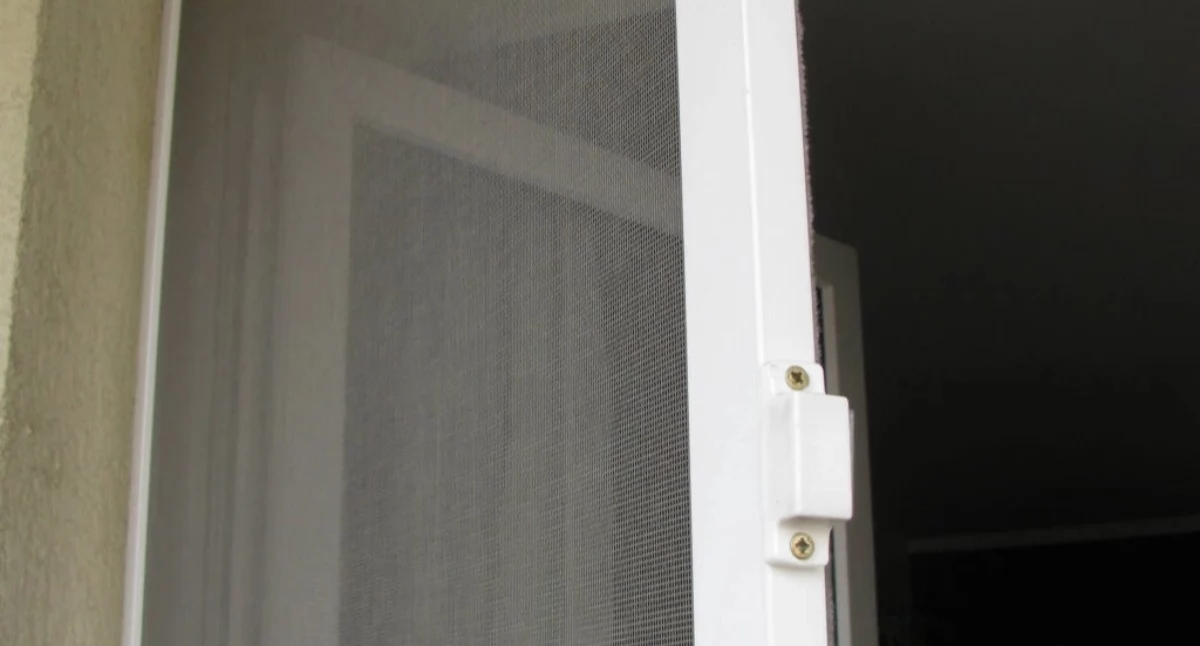 Informator / Materiały zewnętrzne , Moskitiery czyli najskuteczniejsza bariera przed niechcianymi owadami - zdjęcie, fotografia