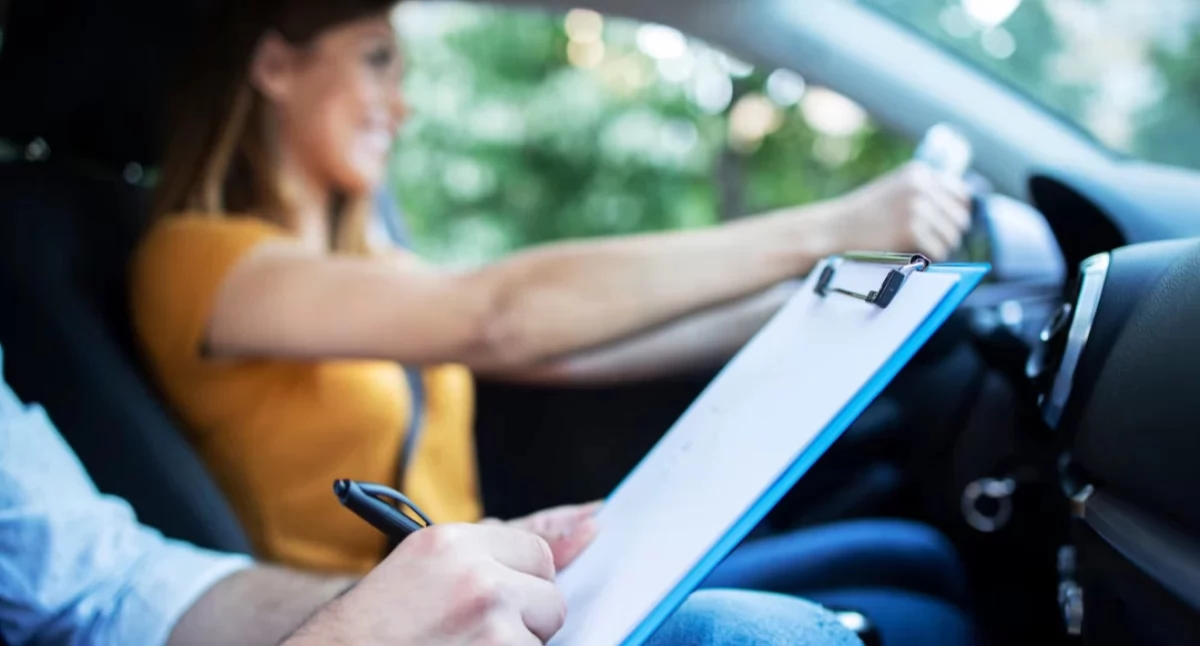 Życie miasta, Koniec placu manewrowego Rząd zapowiada duże zmiany egzaminie prawo jazdy - zdjęcie, fotografia