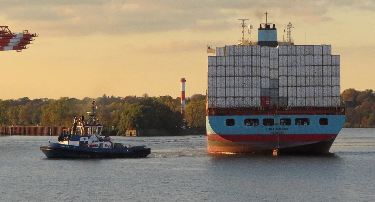 Informator / Materiały zewnętrzne , opłaca importować - zdjęcie, fotografia