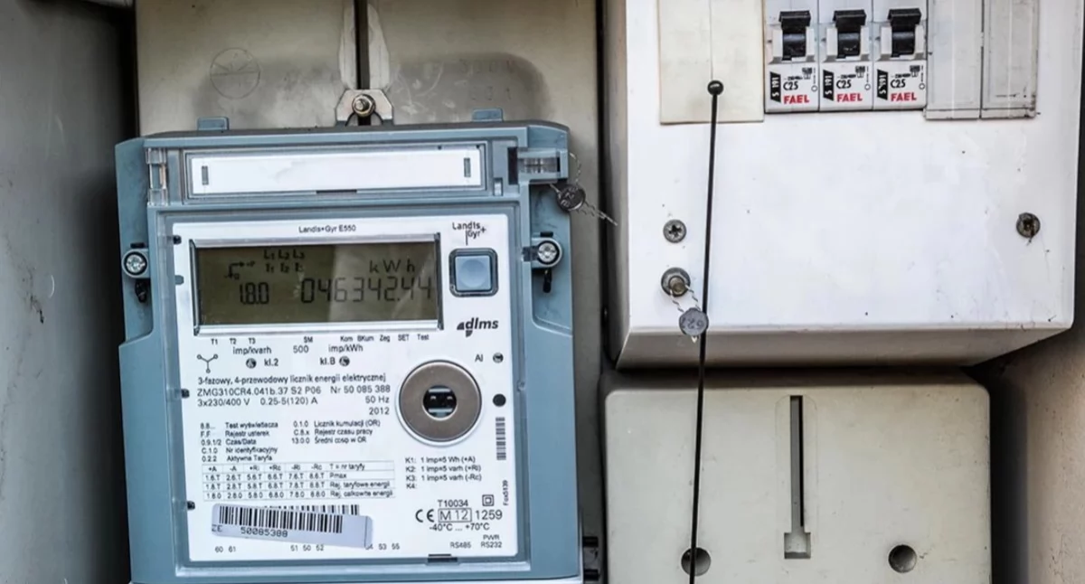 Życie miasta, Przestępcy podszywają Możesz stracić pieniądze kilka minut - zdjęcie, fotografia