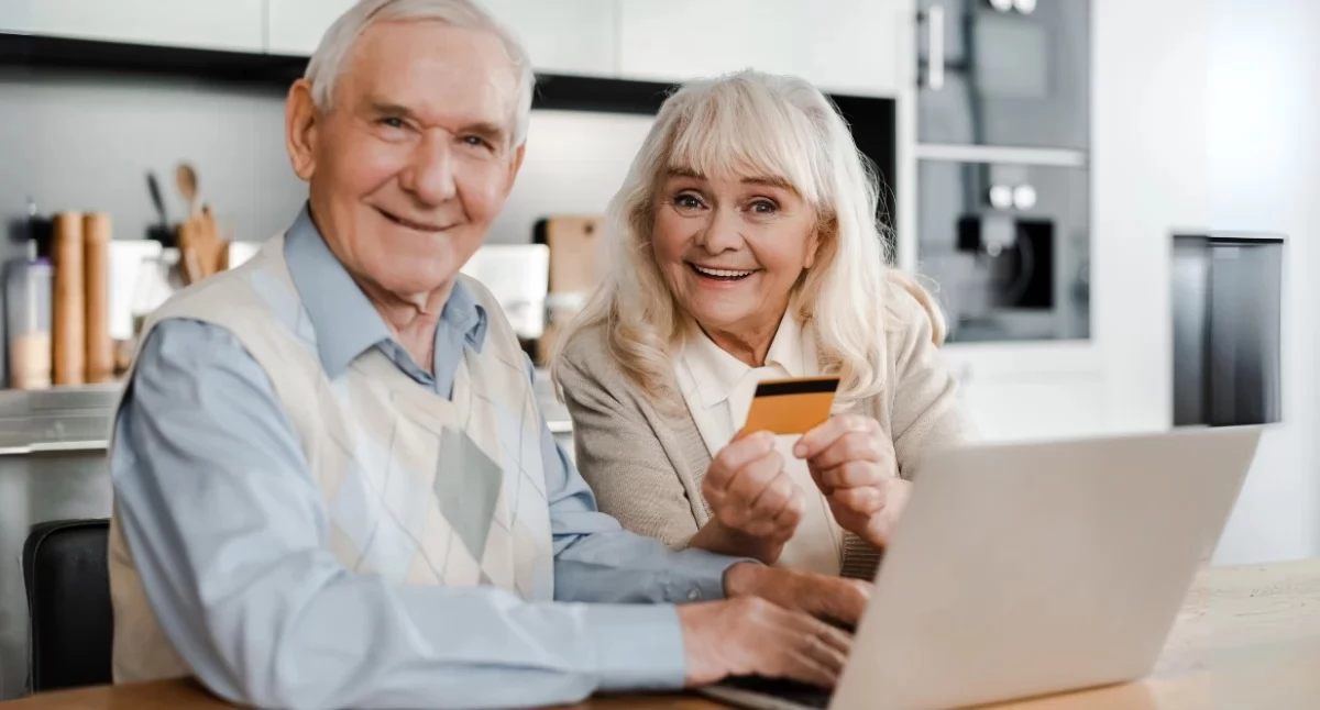 Życie miasta, Emerytura stażu pracy jeden warunek - zdjęcie, fotografia