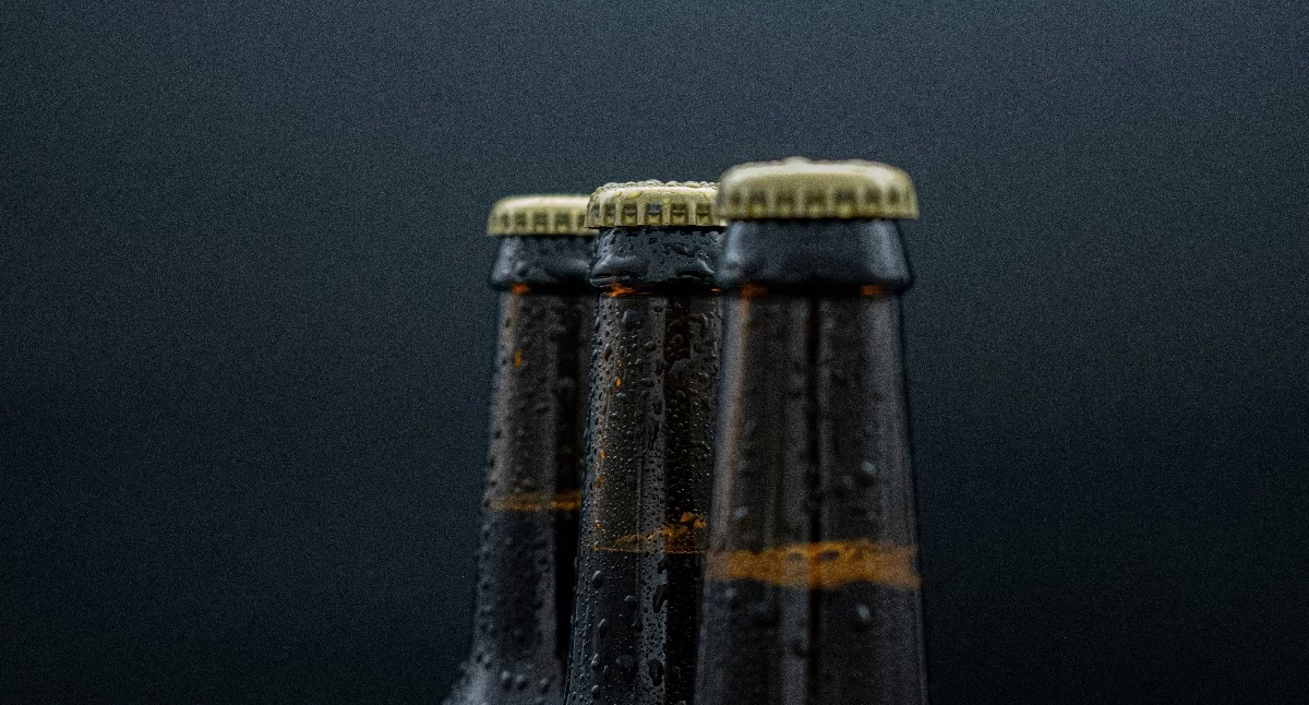 Informator / Materiały zewnętrzne , Jedno wódki Analiza wpływu zdrowie akcyzę - zdjęcie, fotografia