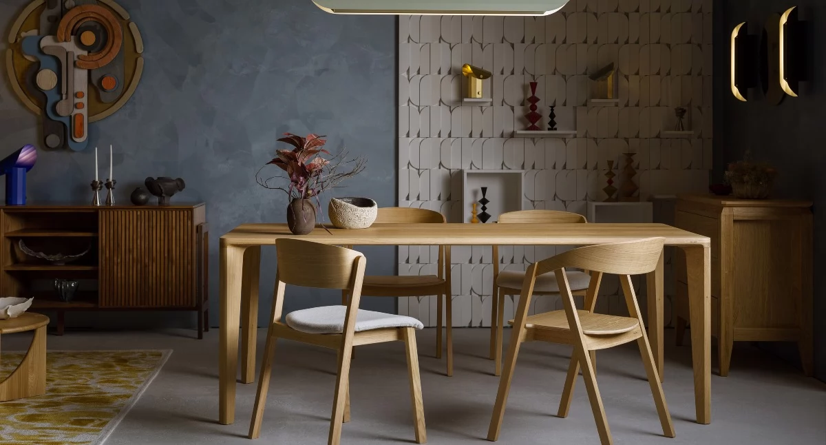 Informator / Materiały zewnętrzne , Krzesła drewniane wygoda która idzie parze designem - zdjęcie, fotografia