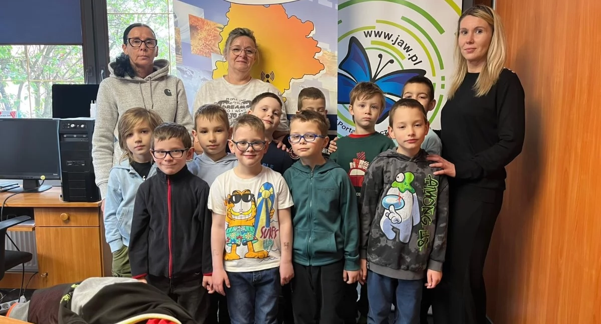 Życie miasta, Przedszkolaki redakcji czyli „grawitacja kosmosu” - zdjęcie, fotografia