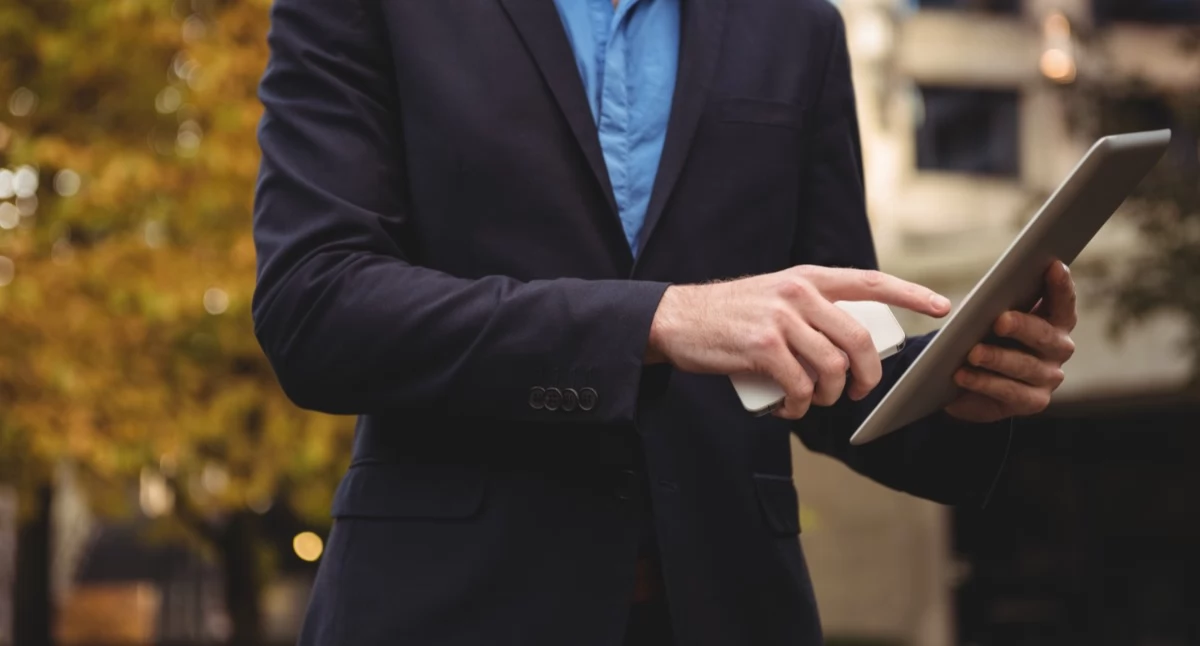 Informator / Materiały zewnętrzne , Legalny monitoring służbowych musisz wiedzieć zanim zainstalujesz lokalizatory - zdjęcie, fotografia