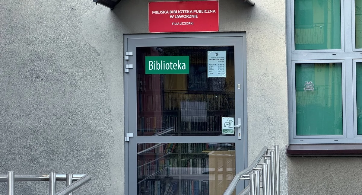 Radni podjęli decyzję o zamiarze likwidacji filii miejskiej biblioteki, która mieści się w SP 19 w Jaworznie w dzielnicy Jeziorki. Ma to umożliwić powrót przedszkola do tej dzielnicy i pomóc utrzymać szkołę. Fot. Weronika Palka