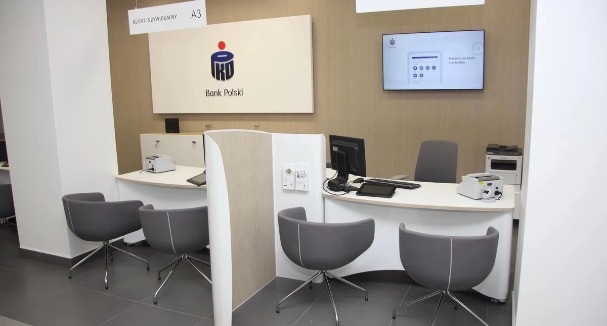 Życie miasta, Utrudnienia Banku Polskim Przerwa dostępie - zdjęcie, fotografia