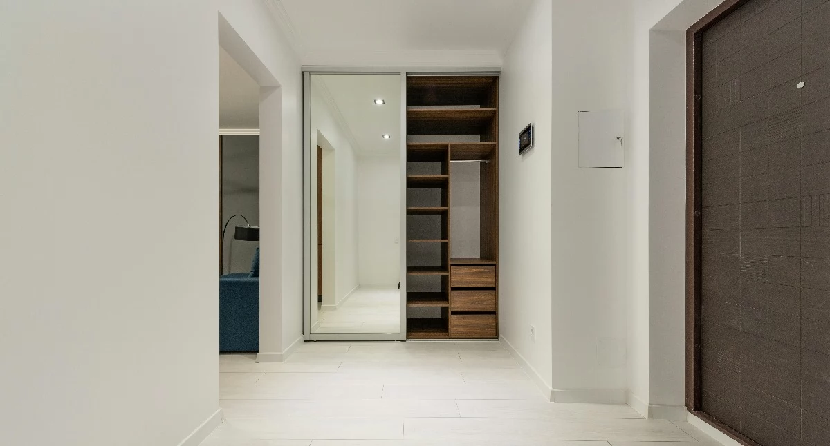 Informator / Materiały zewnętrzne , Szafa przesuwna uchylna wybrać model który będzie służyć przez - zdjęcie, fotografia