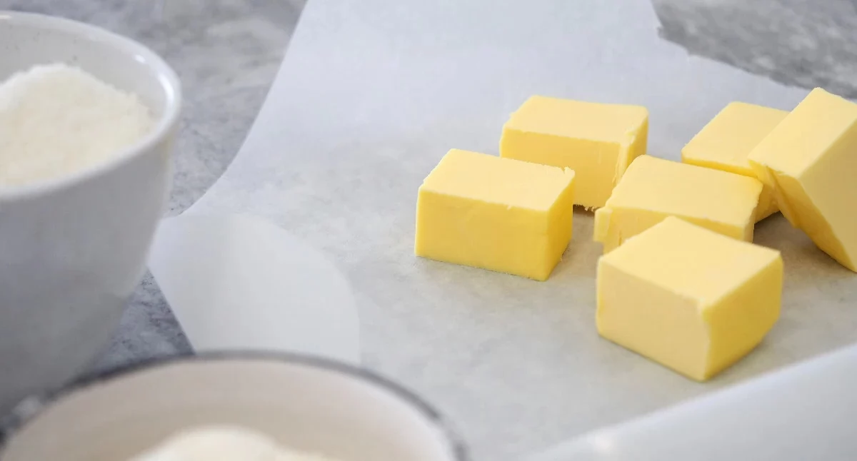 Życie miasta, Masło Biedronce skorzystać weekendowej oferty - zdjęcie, fotografia