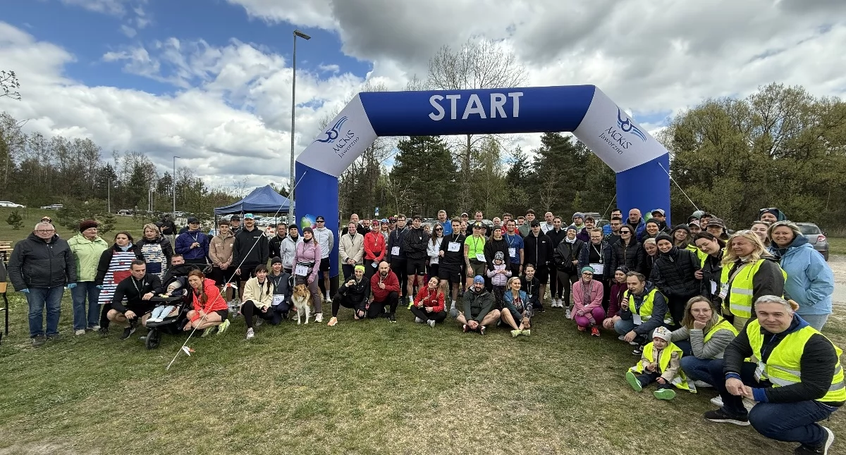 Życie miasta, edycja Biegu Charytatywnego rzecz Dziecka Jaworznie Charytatywnego Rajdu Nordic Walking - zdjęcie, fotografia
