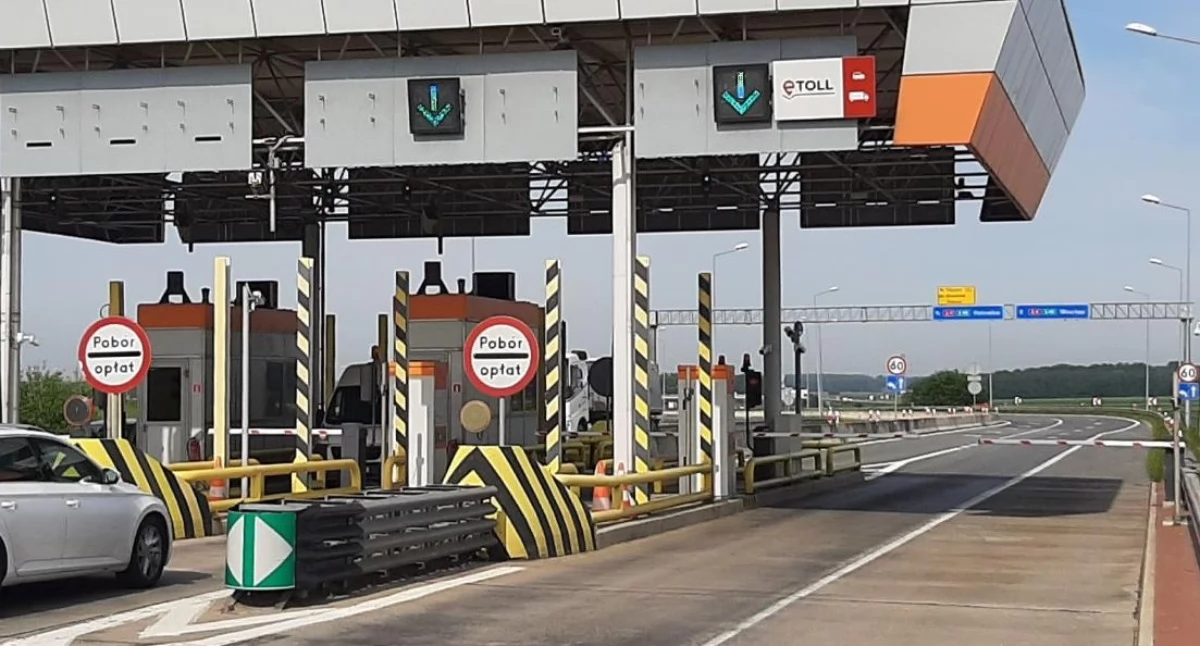 Życie miasta, Planujesz wyjazd majówkę kamperem autem przyczepą Sprawdź swój przejazd musisz zapłacić - zdjęcie, fotografia