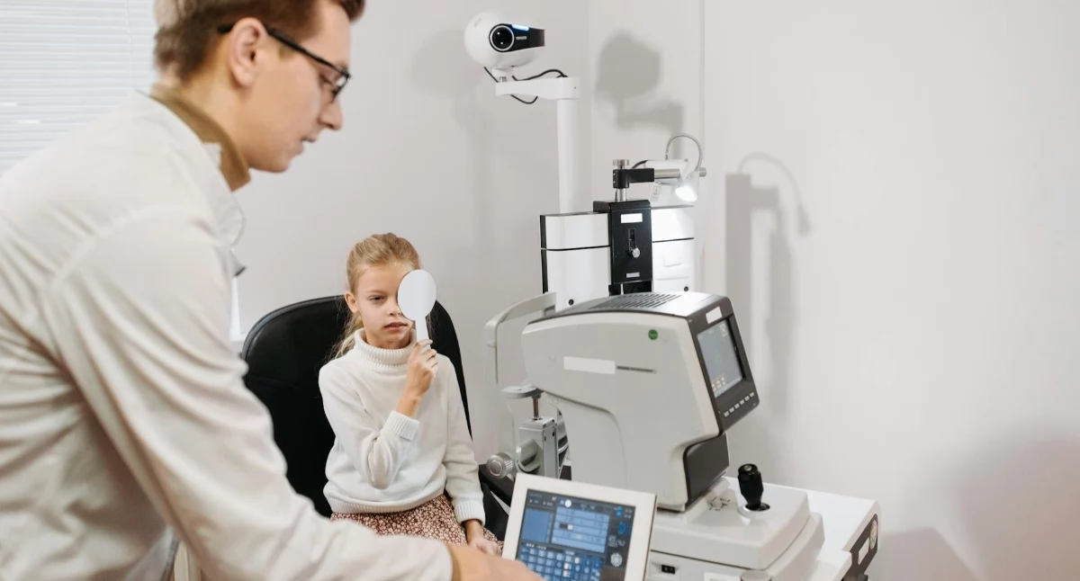 Informator / Materiały zewnętrzne , Cover wykonać czego służy diagnostyce - zdjęcie, fotografia