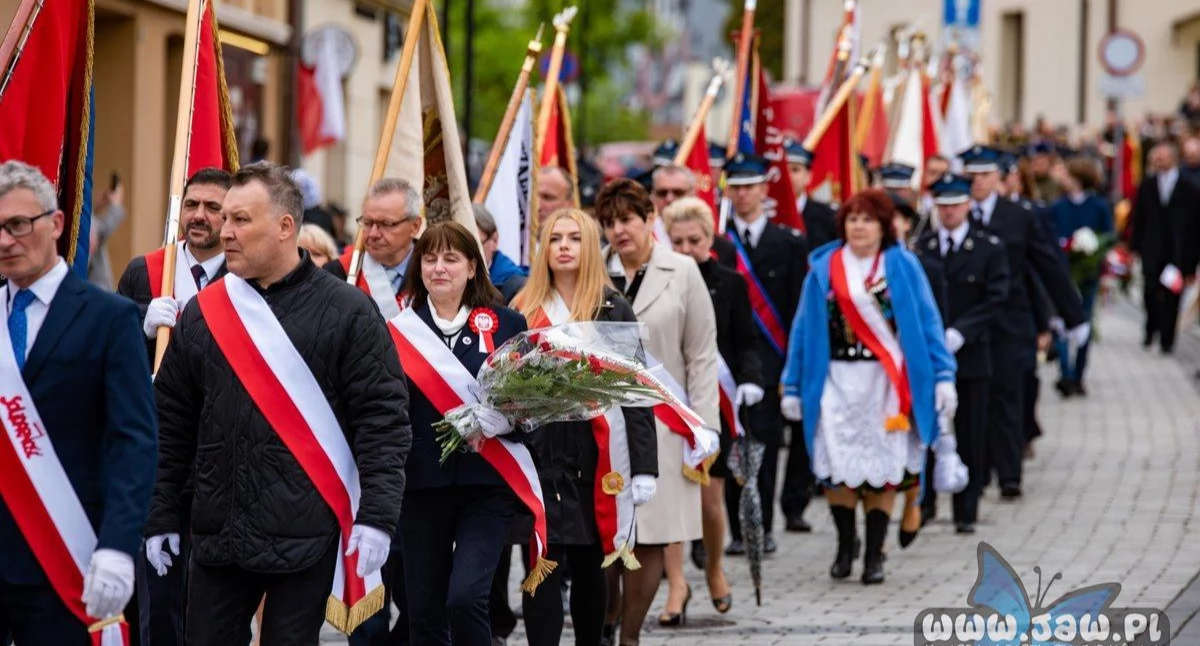 Życie miasta, rocznica uchwalenia Konstytucji obchodów Jaworznie - zdjęcie, fotografia