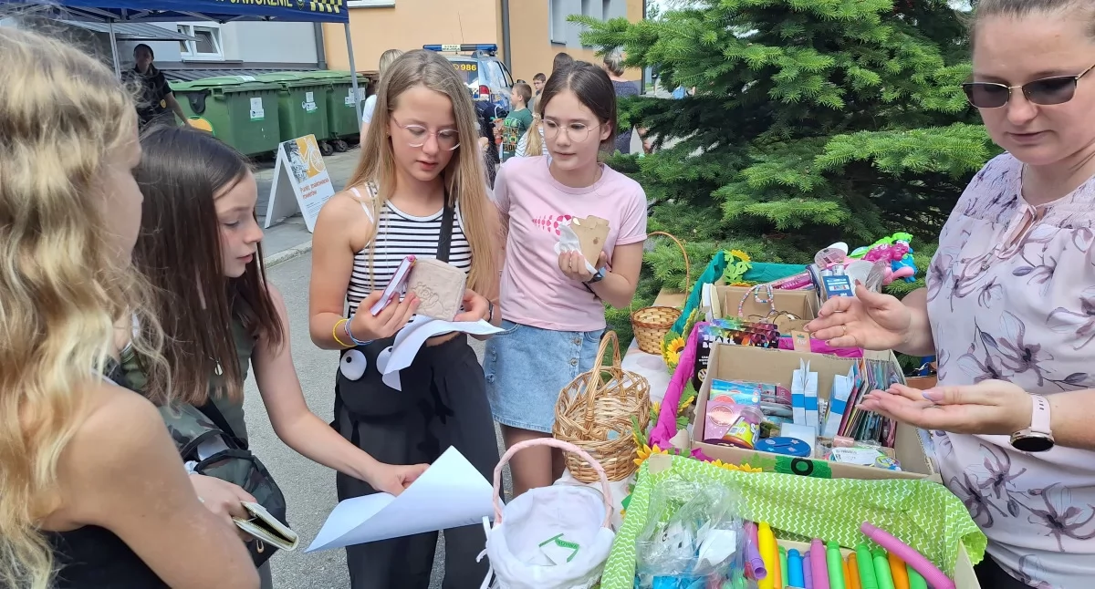 Życie miasta, zaprasza festyn rodzinny - zdjęcie, fotografia