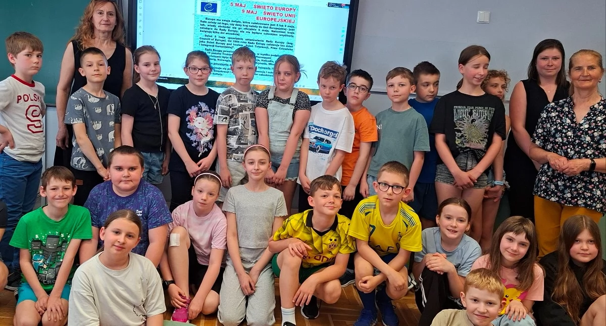 Uczniowie kl. 3b ze Szkoły Podstawowej nr 7  