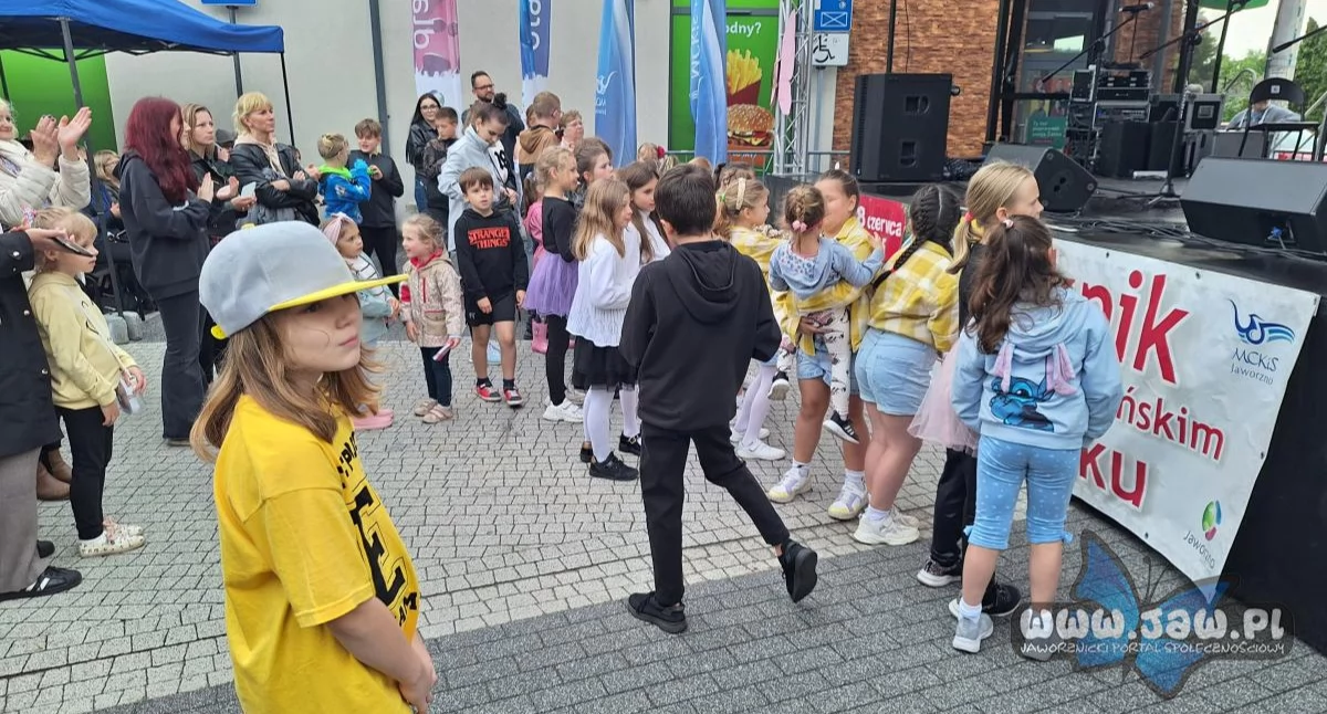Życie miasta, Sport muzyka rodzinny piknik Nadchodzi kolejny Byczyński - zdjęcie, fotografia