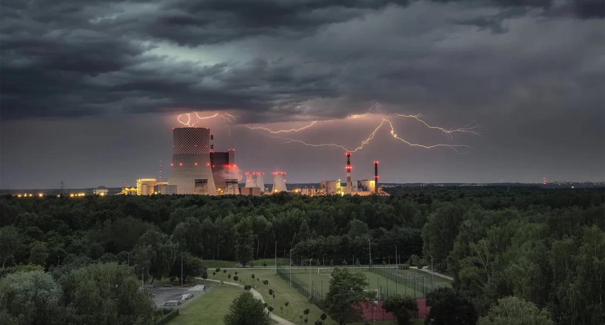 Życie miasta, Ostrzeżenia przed burzami Alerty śląskiego małopolskiego podkarpackiego lubelskiego - zdjęcie, fotografia