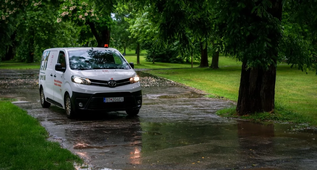 Informator / Materiały zewnętrzne , Wynajem busów kiedy najlepsze rozwiązanie - zdjęcie, fotografia