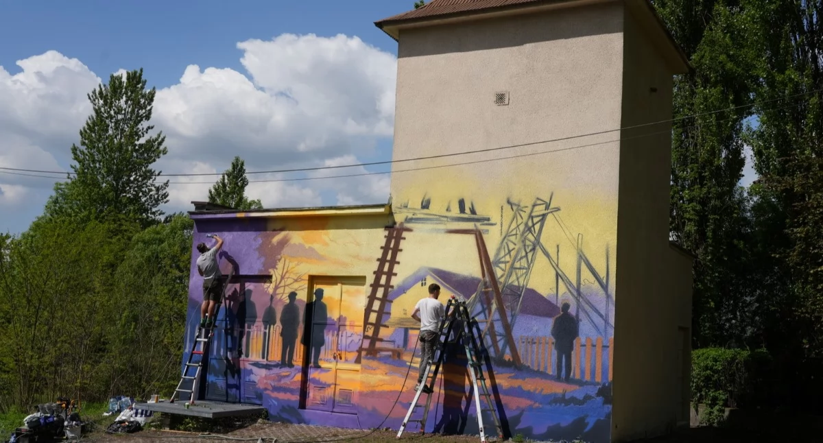 Przy ul. Sportowej w Jaworznie powstaje nowy mural