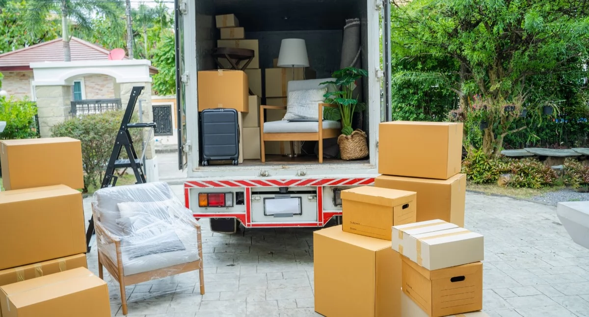 Informator / Materiały zewnętrzne , Bezpieczny przewóz rzeczy chronić mienie podczas transportu - zdjęcie, fotografia