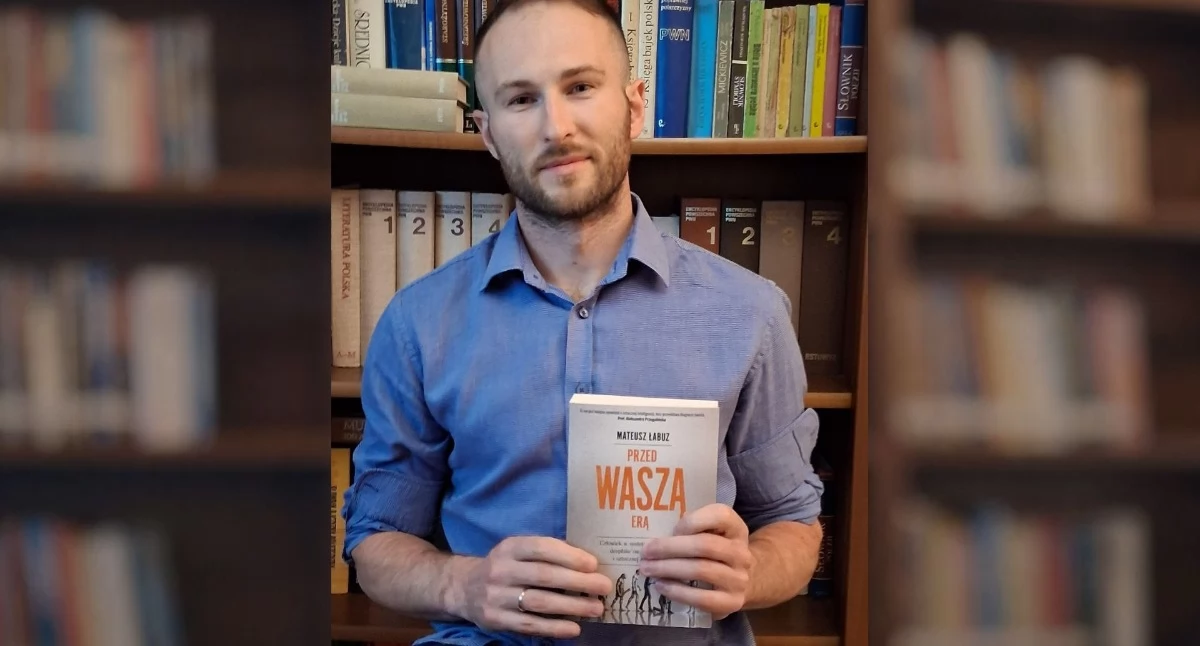 Ludzie, Mateusz Łabuz Jaworzna wydał książkę zmienia człowieka - zdjęcie, fotografia