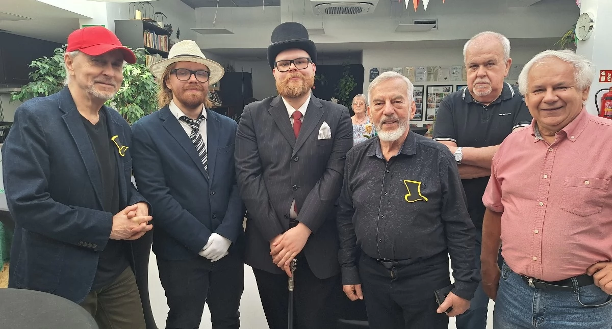 Kącik kulturalny, Koncert piosenki kabaretowej czyli człowiekowi piosenka - zdjęcie, fotografia
