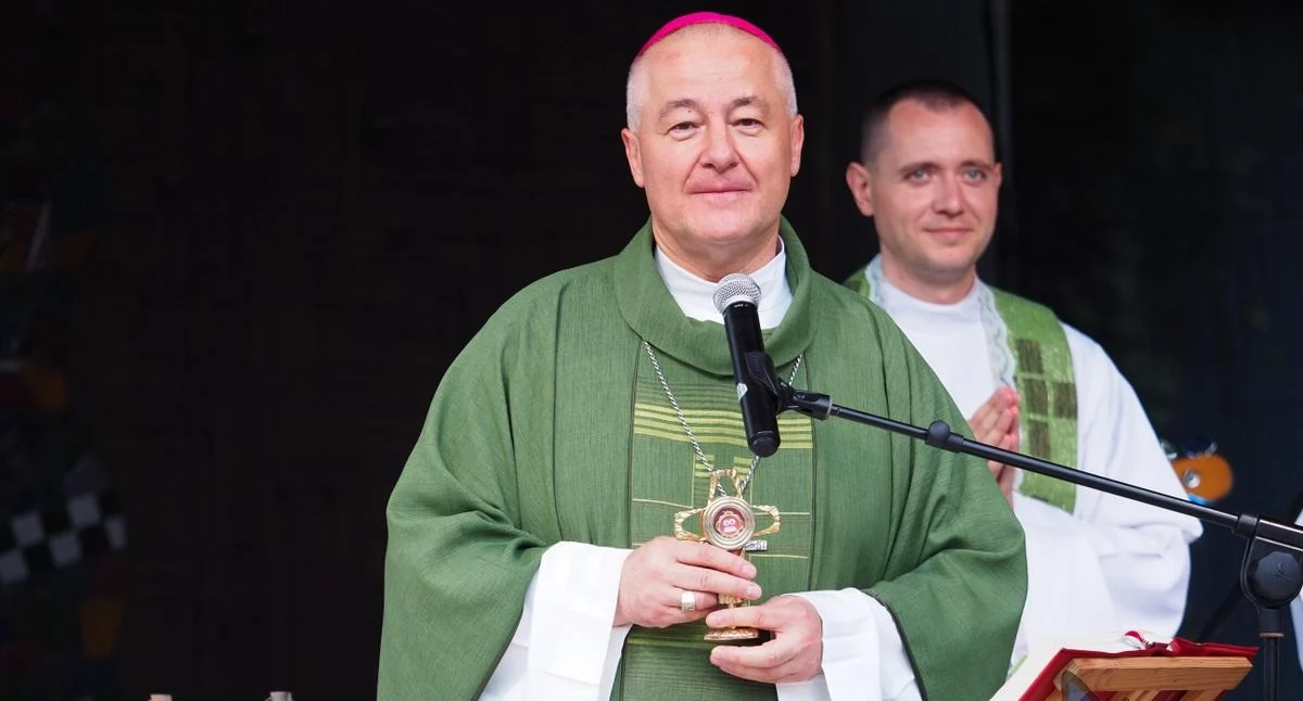 Kościół, Biskup Artur Ważny Przepraszam każdą chwilę wspólnota byliśmy ślepi głusi - zdjęcie, fotografia
